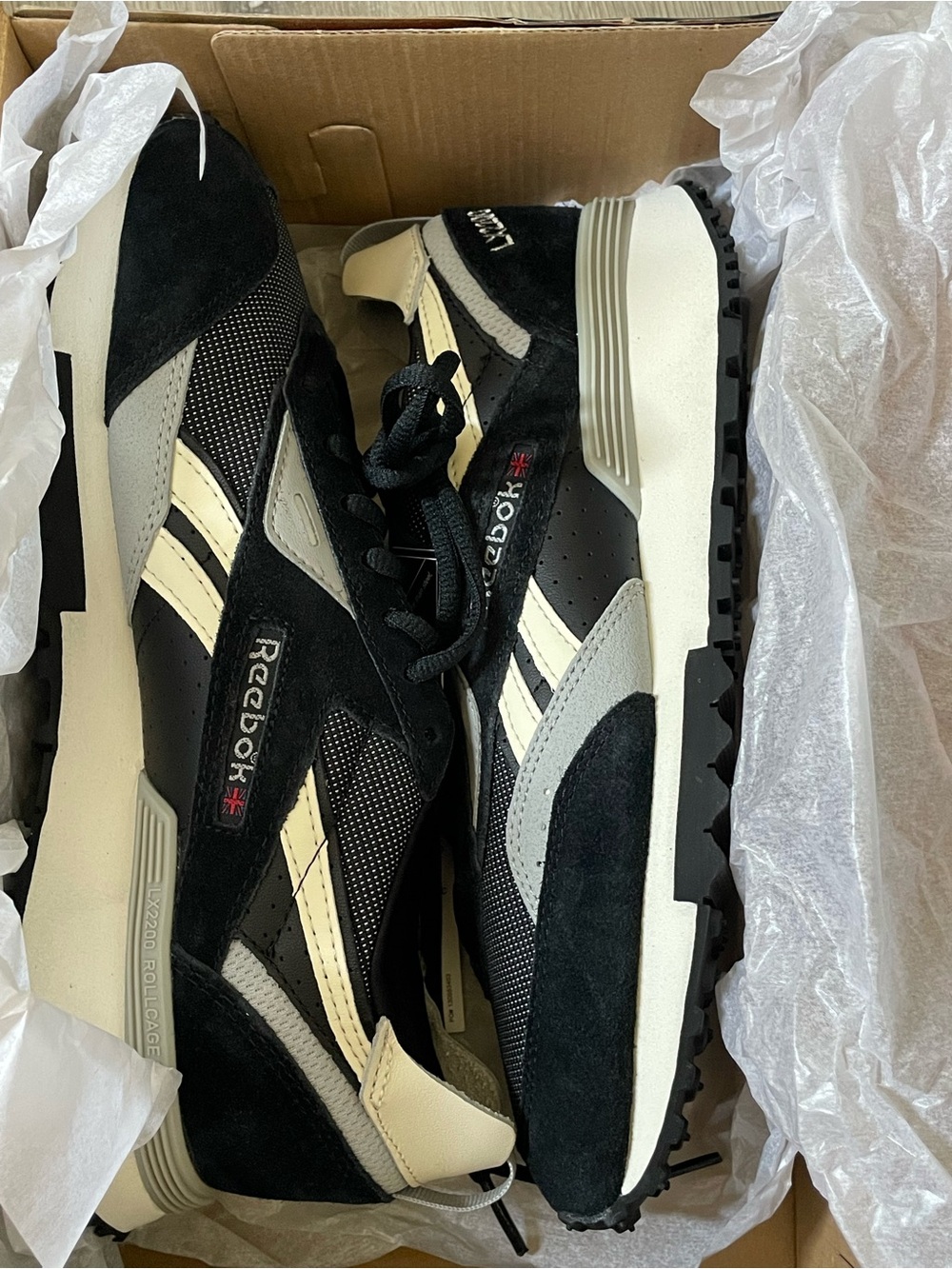 Reebok Black and Cream Men's Athletic Sneakers